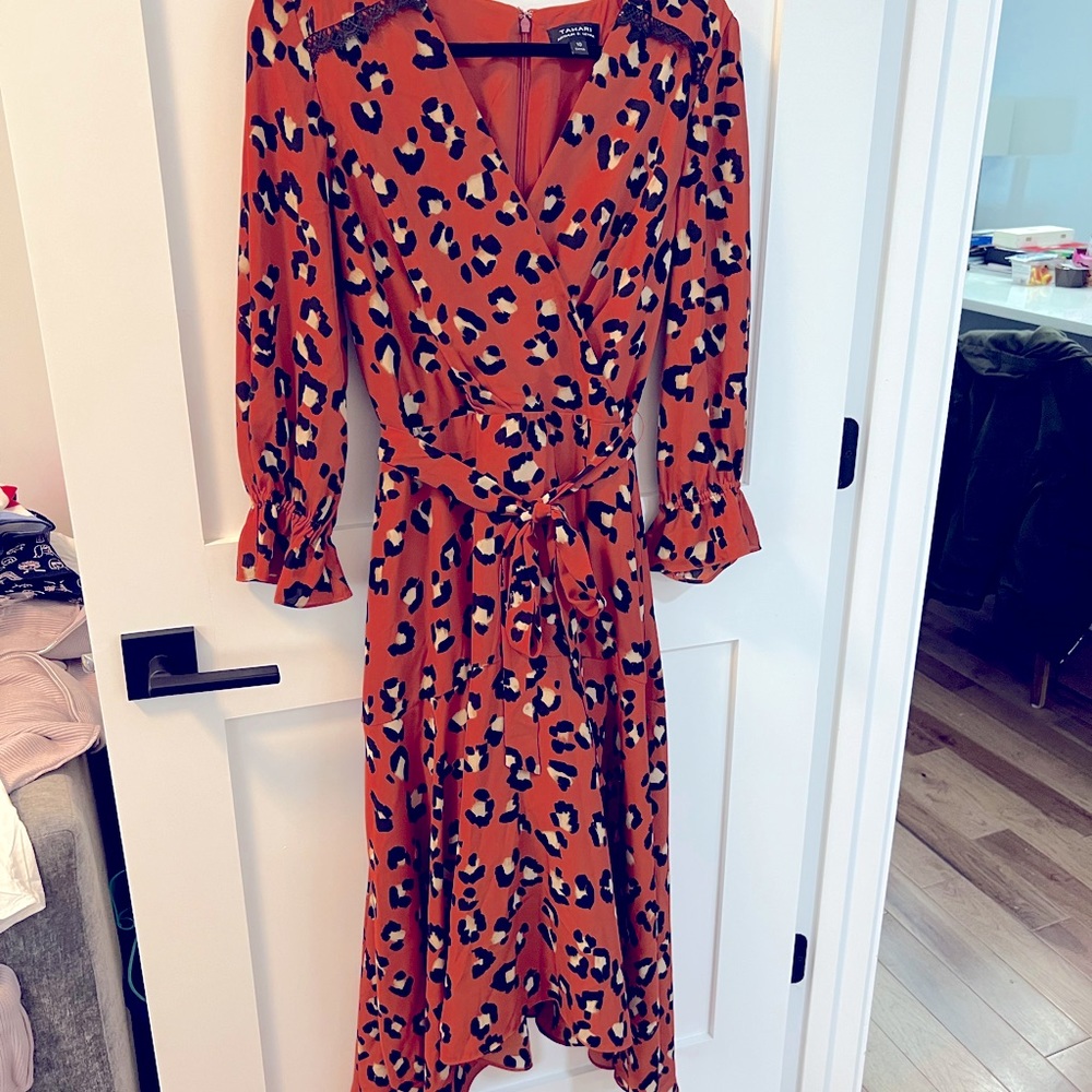 EUC Rust Orange Leopard Print Dress - Tahari - Size 10